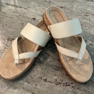 VIONIC Marvina SANDALS